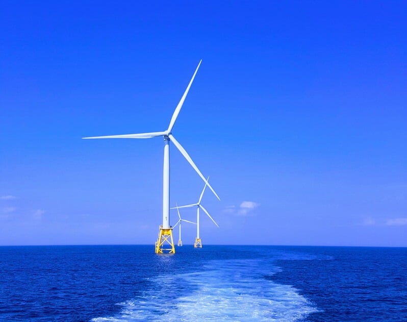 wind power turbine wind power turbine in the sea