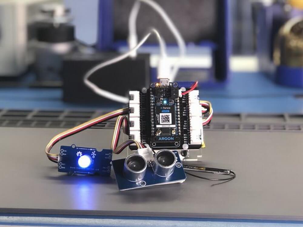 Particle board IoT hardware platform